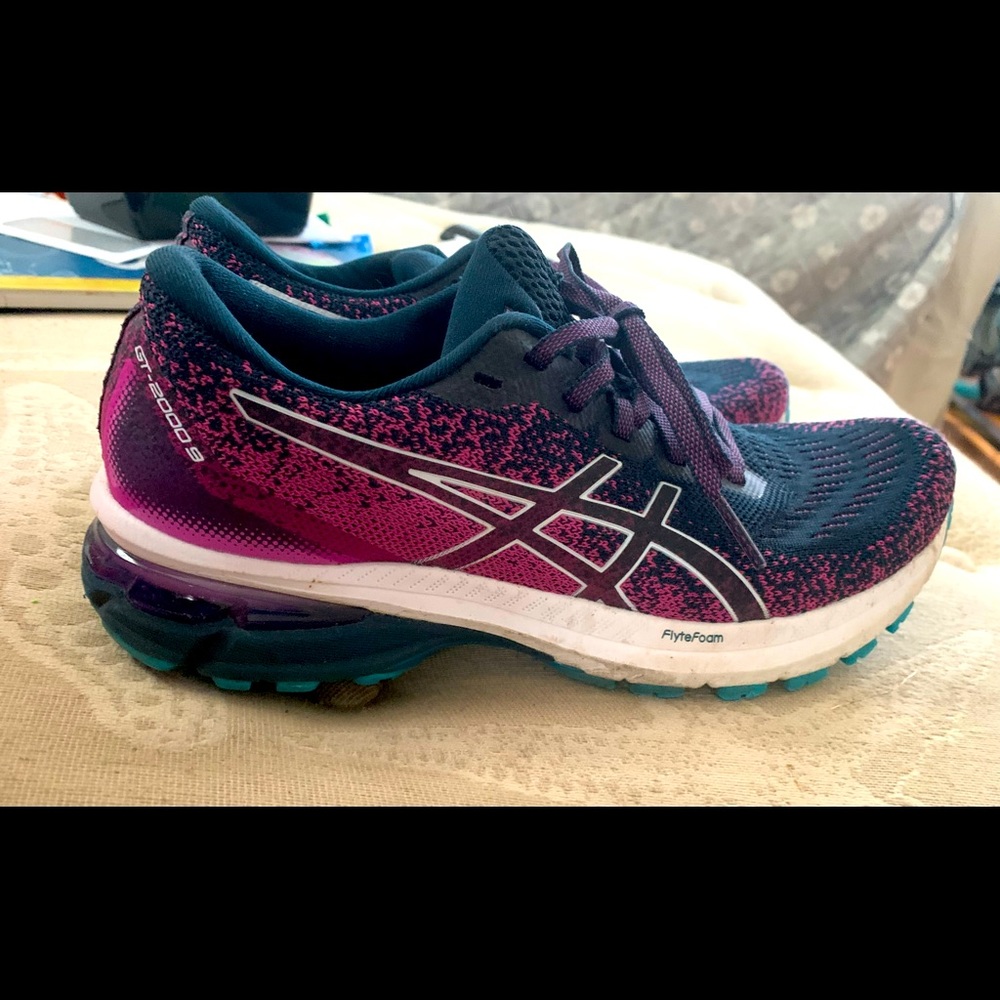 ASICS GT 2000 9 Size 8